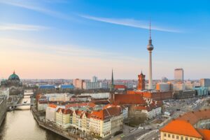 در سفر به برلین از کدام جاذبه های شهر دیدن کنیم؟